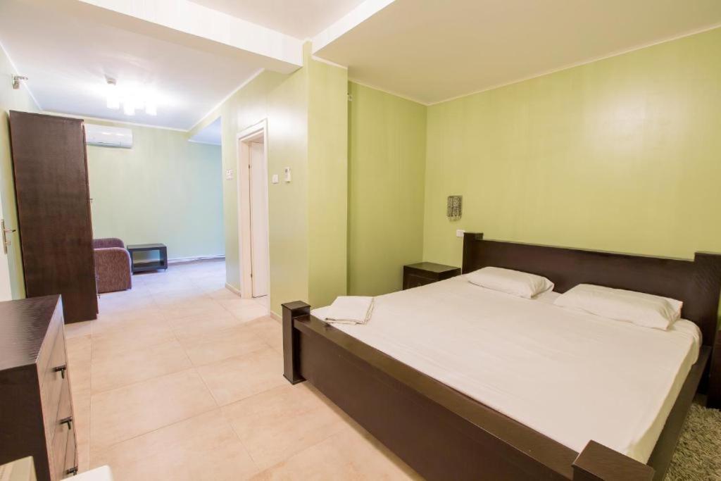 ลากัวเดีย โฮเต็ล Hotel เทลอาวีฟ ภายนอก รูปภาพ
