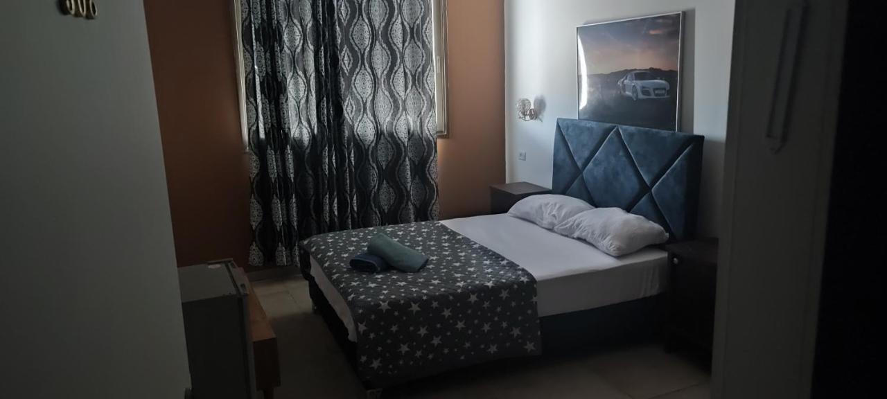 ลากัวเดีย โฮเต็ล Hotel เทลอาวีฟ ภายนอก รูปภาพ