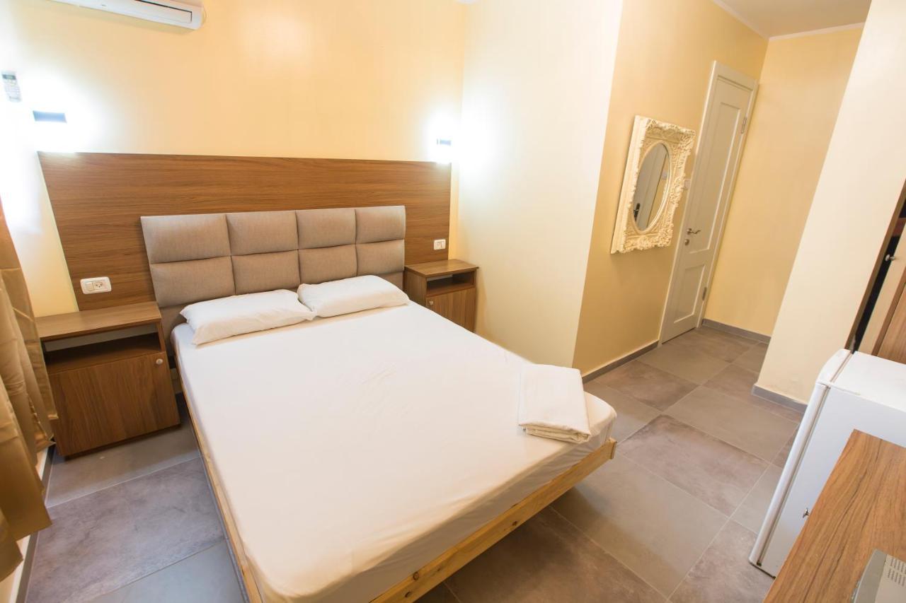 ลากัวเดีย โฮเต็ล Hotel เทลอาวีฟ ภายนอก รูปภาพ