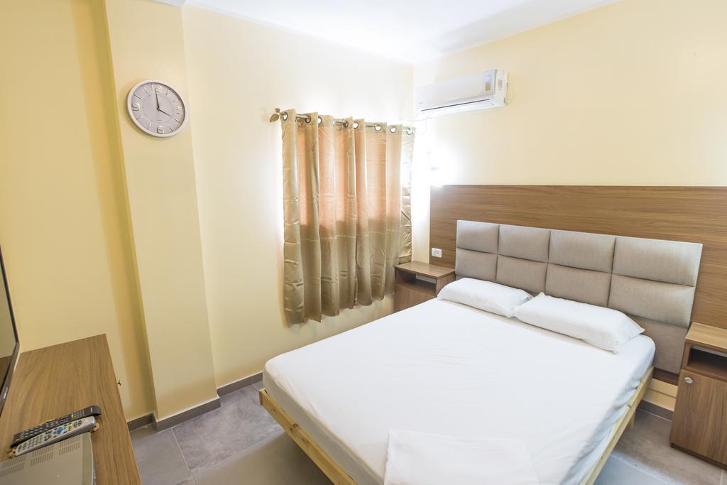 ลากัวเดีย โฮเต็ล Hotel เทลอาวีฟ ภายนอก รูปภาพ