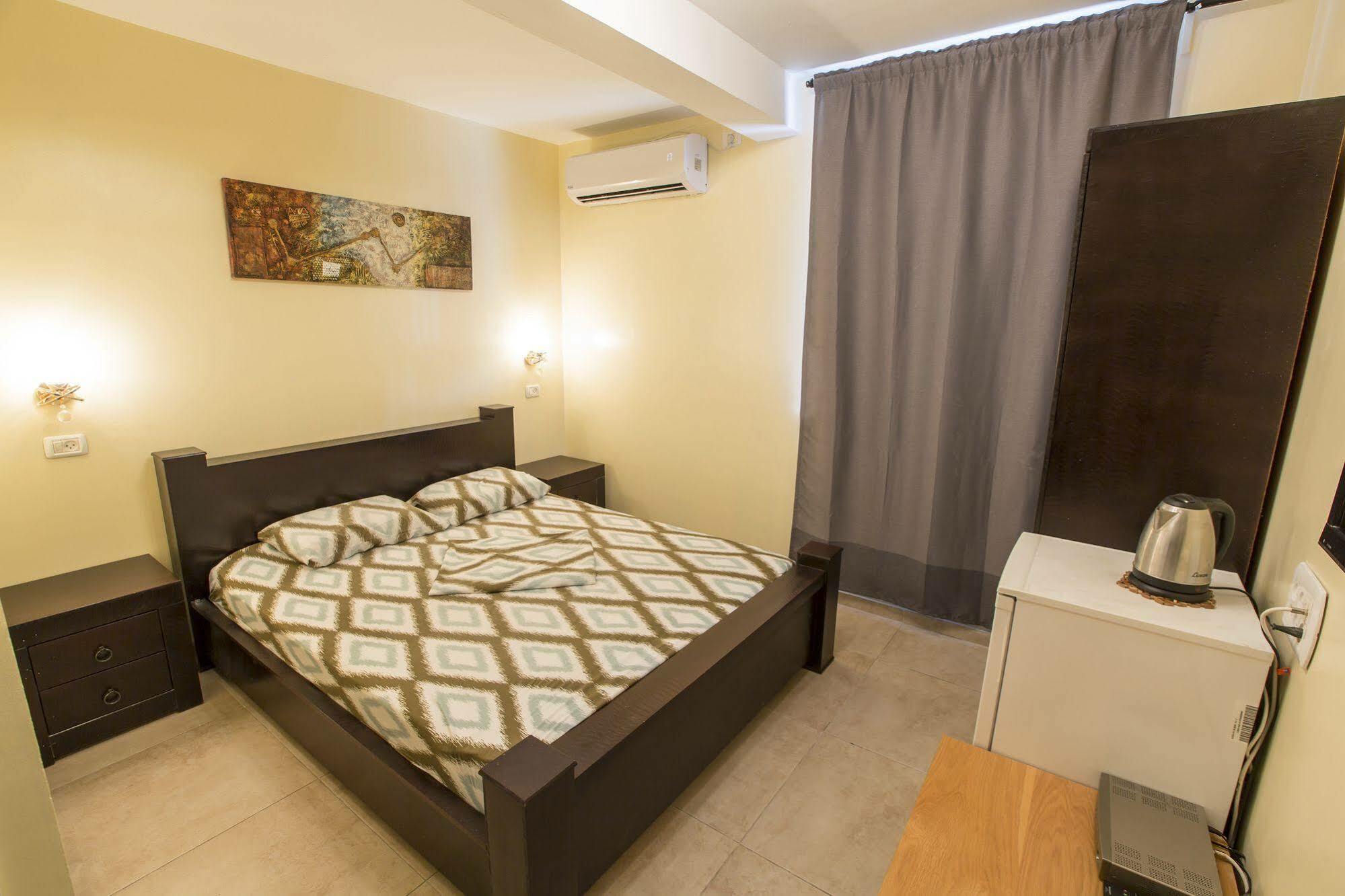 ลากัวเดีย โฮเต็ล Hotel เทลอาวีฟ ภายนอก รูปภาพ